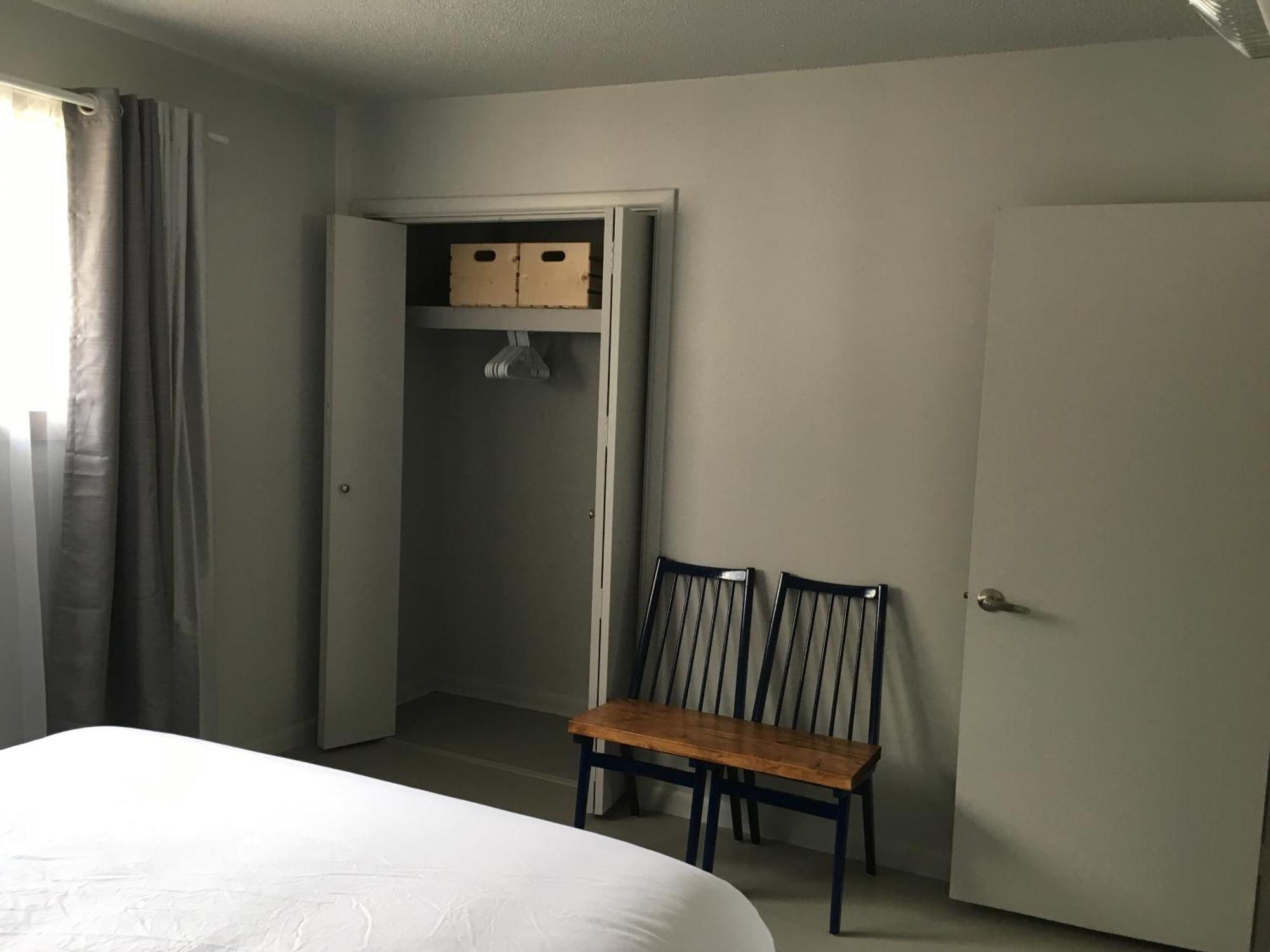 Pinewood Inn Golden Quarto foto